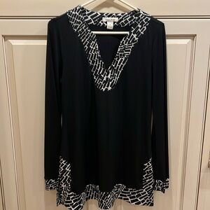 Great top to wear with leggings.